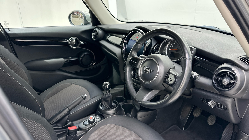 Mini Hatch 1.5 Cooper Classic Hatchback Eur DV71CVN Grey #2