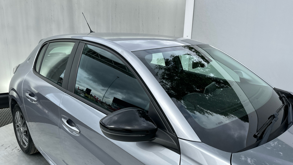 Peugeot 208 1.2 Puretech Active Grey #54