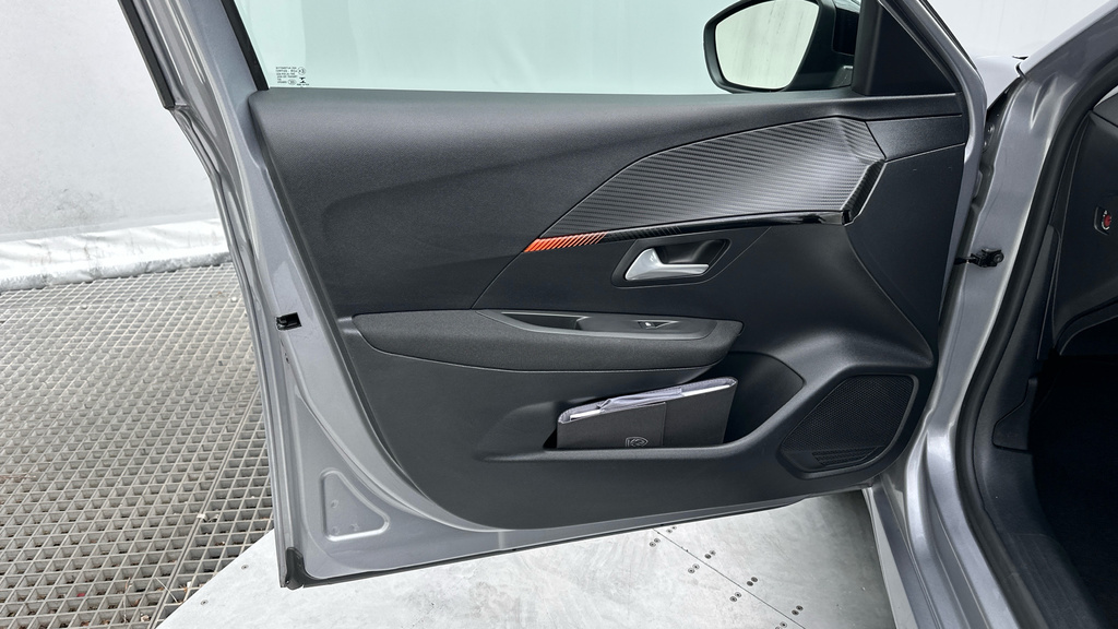 Peugeot 208 1.2 Puretech Active Grey #36
