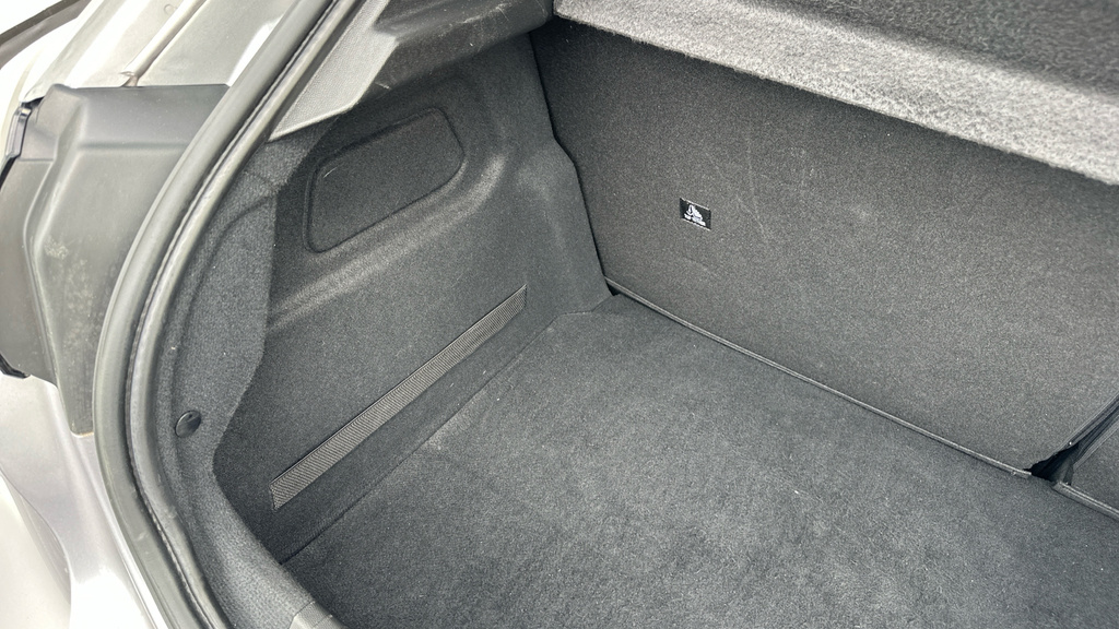 Peugeot 208 1.2 Puretech Active Grey #40