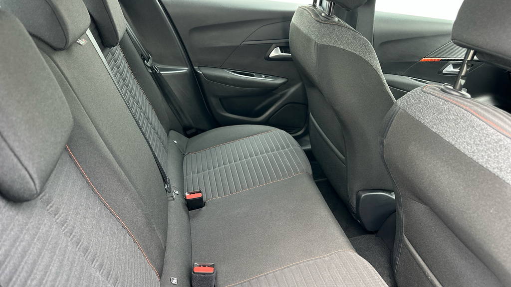 Peugeot 208 1.2 Puretech Active Grey #25