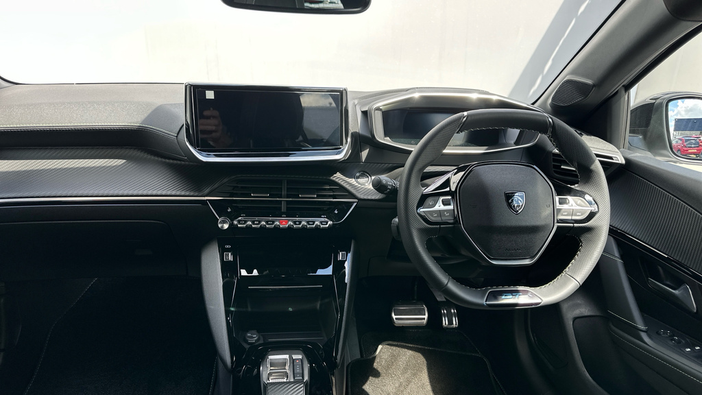 Peugeot e-208 50Kwh Gt Premium Hatchback 7.4K White #4