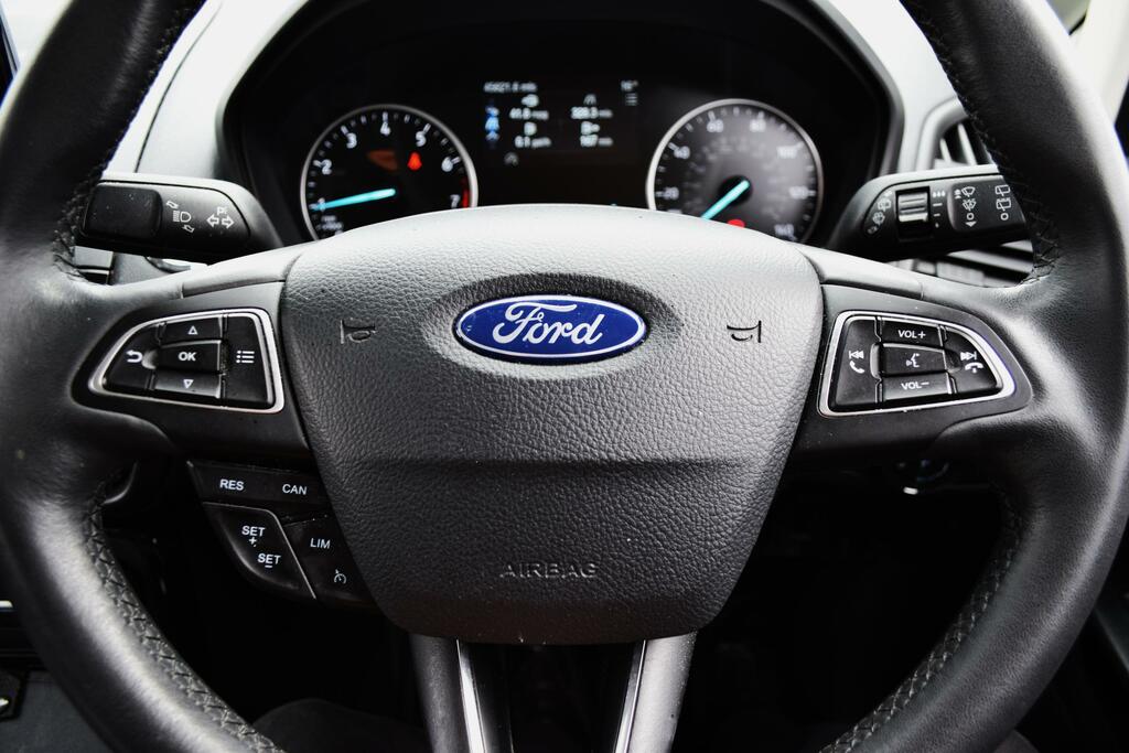 Ford Ecosport Hatchback Red #18