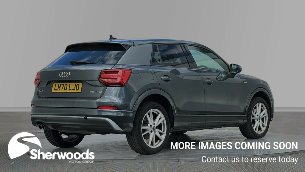 Audi Q2 Black Edition Grey #4