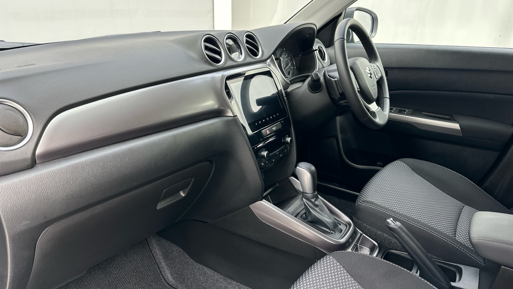 Suzuki Vitara 1.4 Boosterjet Mhev Motion Red #34