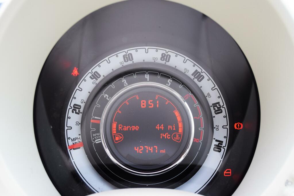 Fiat 500 Lounge White #18