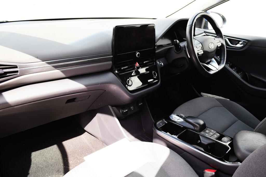 Hyundai Ioniq 77Kwh Premium Grey #14