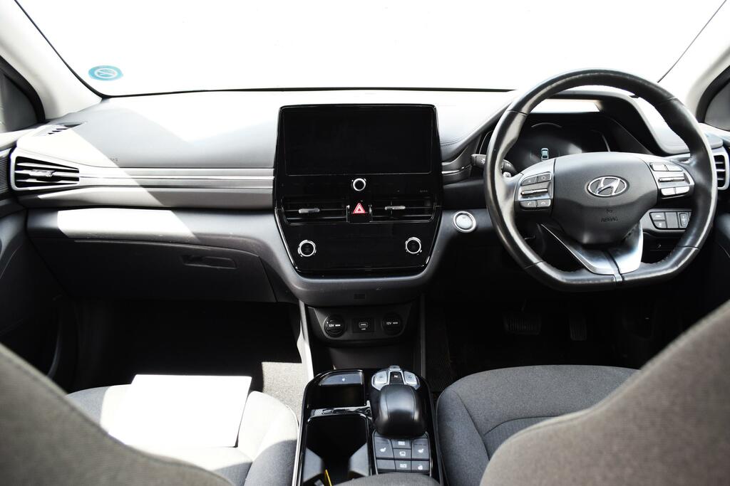 Hyundai Ioniq 77Kwh Premium Grey #16