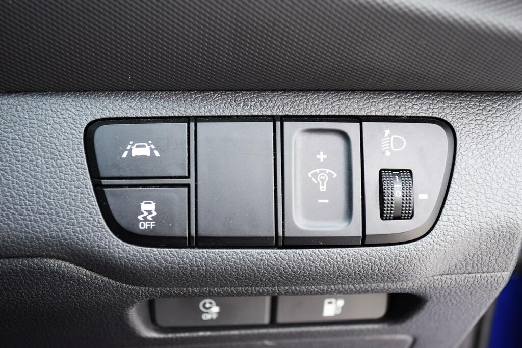 Hyundai Ioniq 77Kwh Premium Grey #23