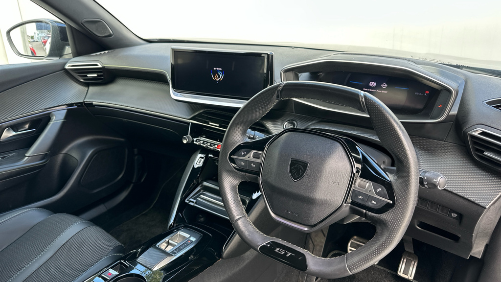 Peugeot e-2008 50Kwh Gt Suv 7Kw Charger 136 Black #2