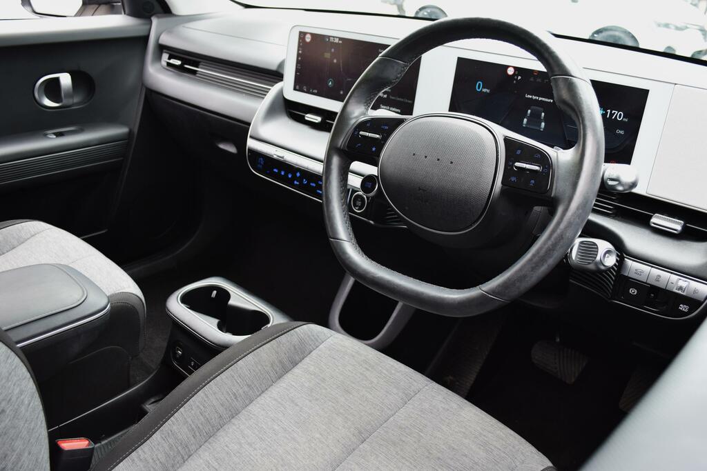 Hyundai Ioniq 5 73Kwh Premium Hatchback 217 Ps Grey #2