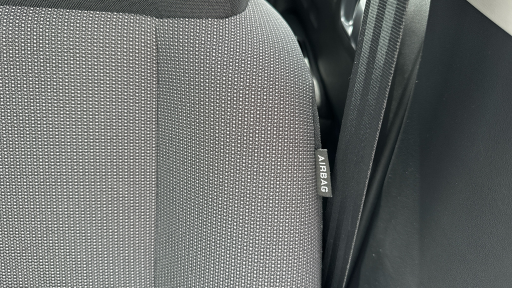 Citroen C3 1.2 Puretech 110 Plus Eat6 Grey #48