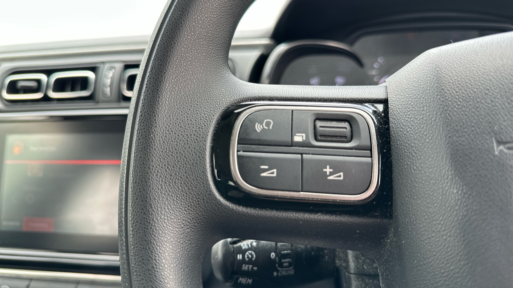 Citroen C3 1.2 Puretech 110 Plus Eat6 Grey #81