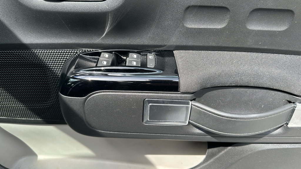 Citroen C3 1.2 Puretech 110 Plus Eat6 Grey #71