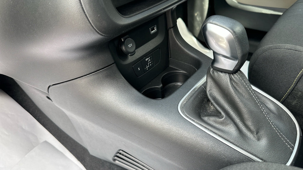 Citroen C3 1.2 Puretech 110 Plus Eat6 Grey #47