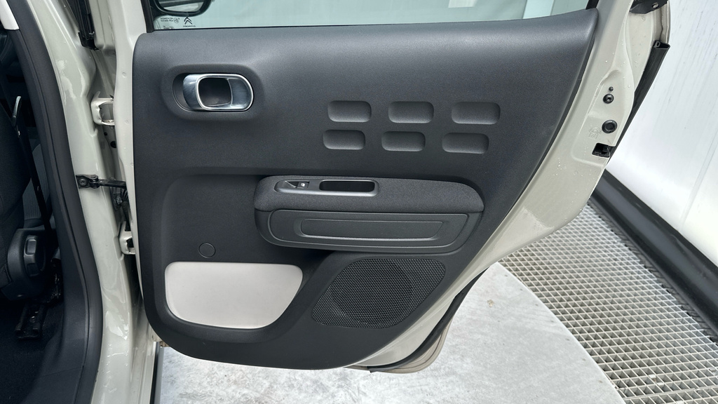 Citroen C3 1.2 Puretech 110 Plus Eat6 Grey #63