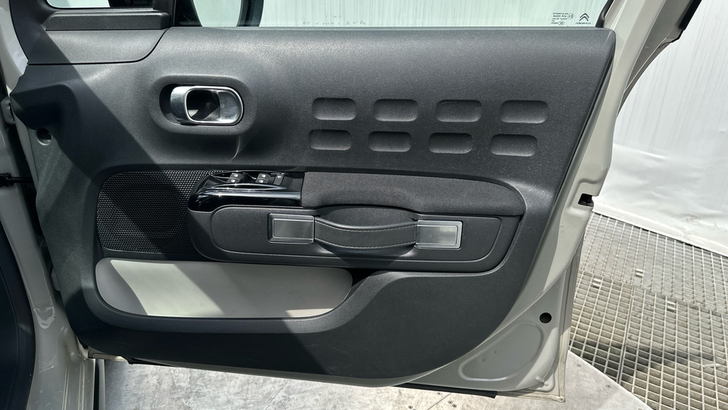 Citroen C3 1.2 Puretech 110 Plus Eat6 Grey #70