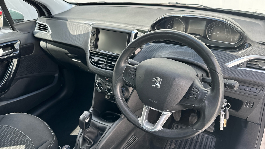 Peugeot 208 1.2 Puretech Active Hatchback Eu Silver #2