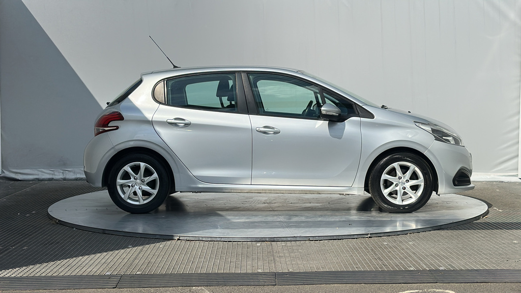 Peugeot 208 1.2 Puretech Active Hatchback Eu Silver #5
