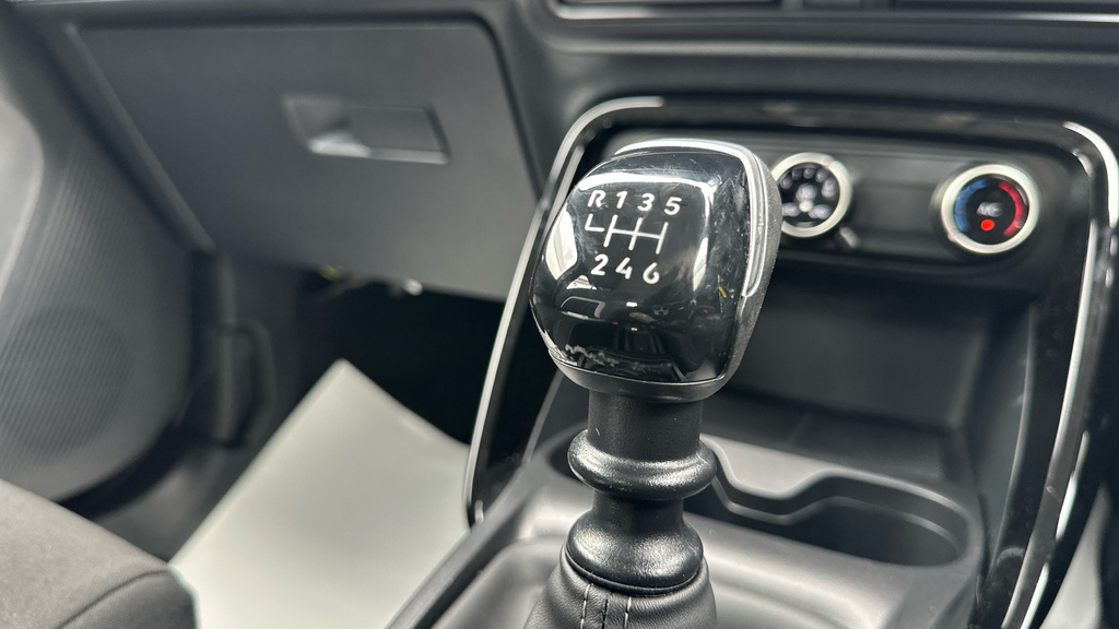 Citroen C3 83Kw Plus 44Kwh White #103