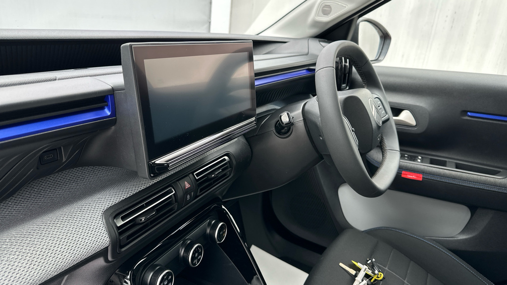 Citroen C3 83Kw Plus 44Kwh White #47