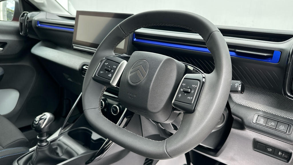 Citroen C3 83Kw Plus 44Kwh White #80