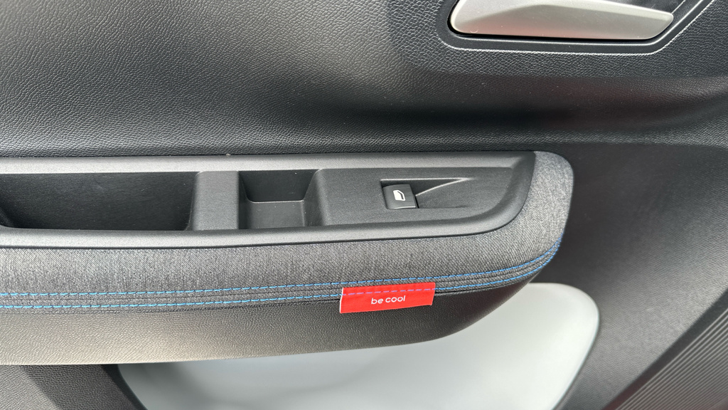 Citroen C3 83Kw Plus 44Kwh White #42