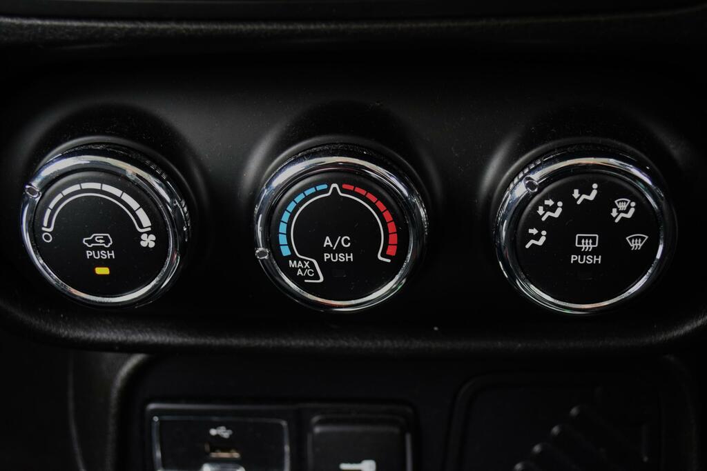 Jeep Renegade 1.4 Multiair Limited Ddct Orange #8