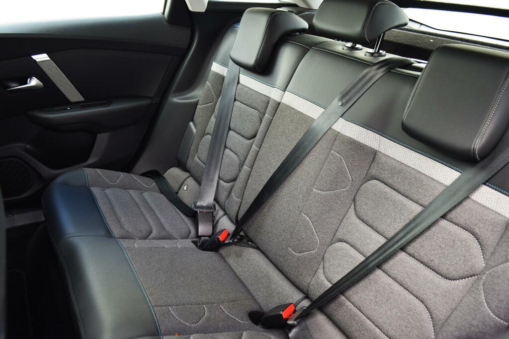 Citroen C4 1.2 Puretech Shine Euro 6 Ss Black #12