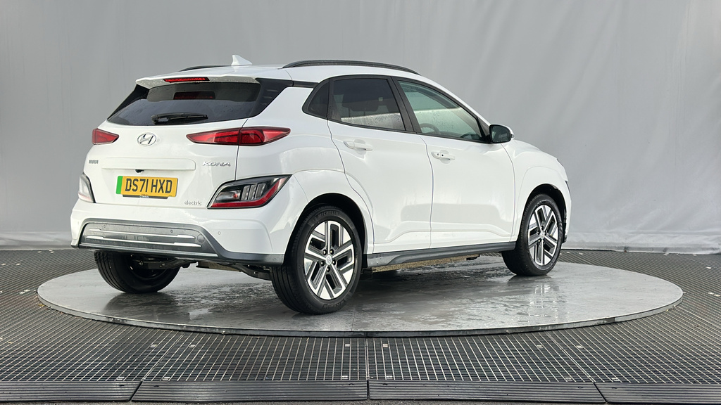Hyundai Kona 64Kwh Premium Suv 10.5Kw Charge White #6