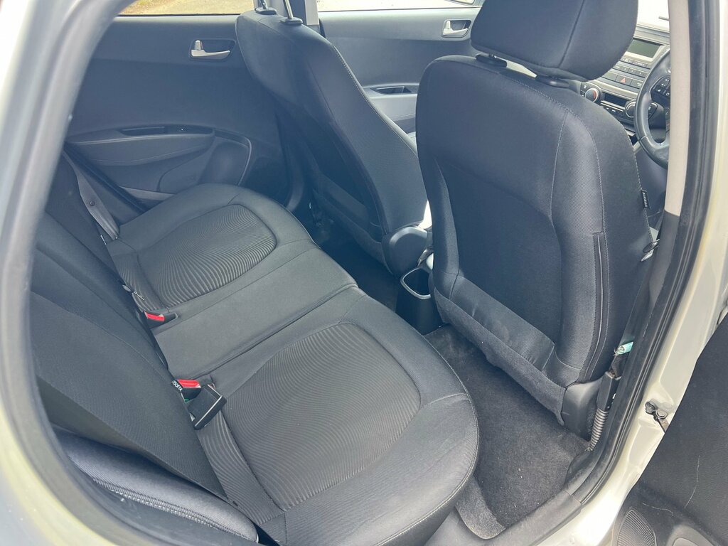 Hyundai I10 1.0 Se Silver #9