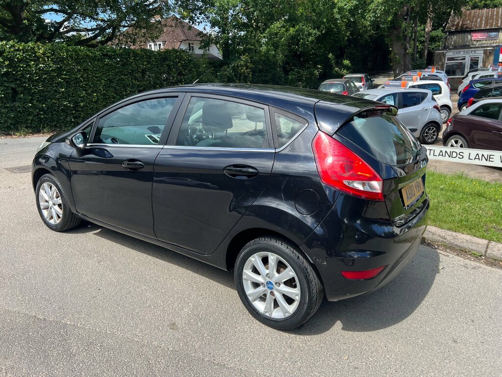 Ford Fiesta Hatchback 1.4 Tdci Dpf Studio 201060 Black #4