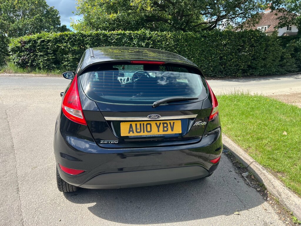 Ford Fiesta Hatchback 1.4 Tdci Dpf Studio 201060 Black #5