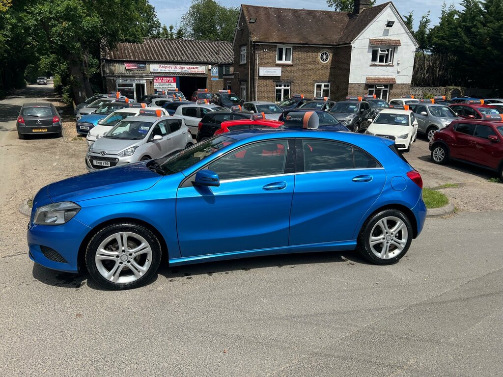 Mercedes-Benz A Class 1.6 A180 Sport Edition Hatchback Blue #2