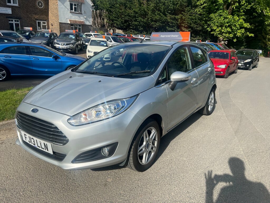 Ford Fiesta 1.25 Zetec Hatchback Euro 5 82 Silver
