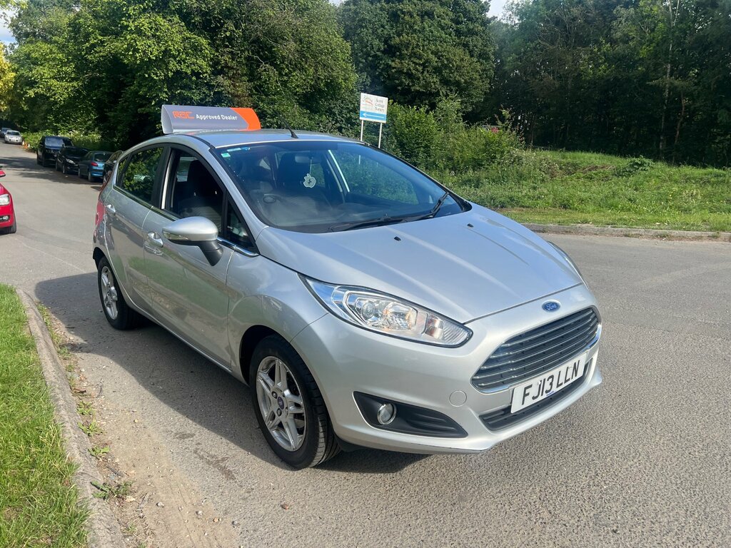 Ford Fiesta 1.25 Zetec Hatchback Euro 5 82 FJ13LLN Silver #3