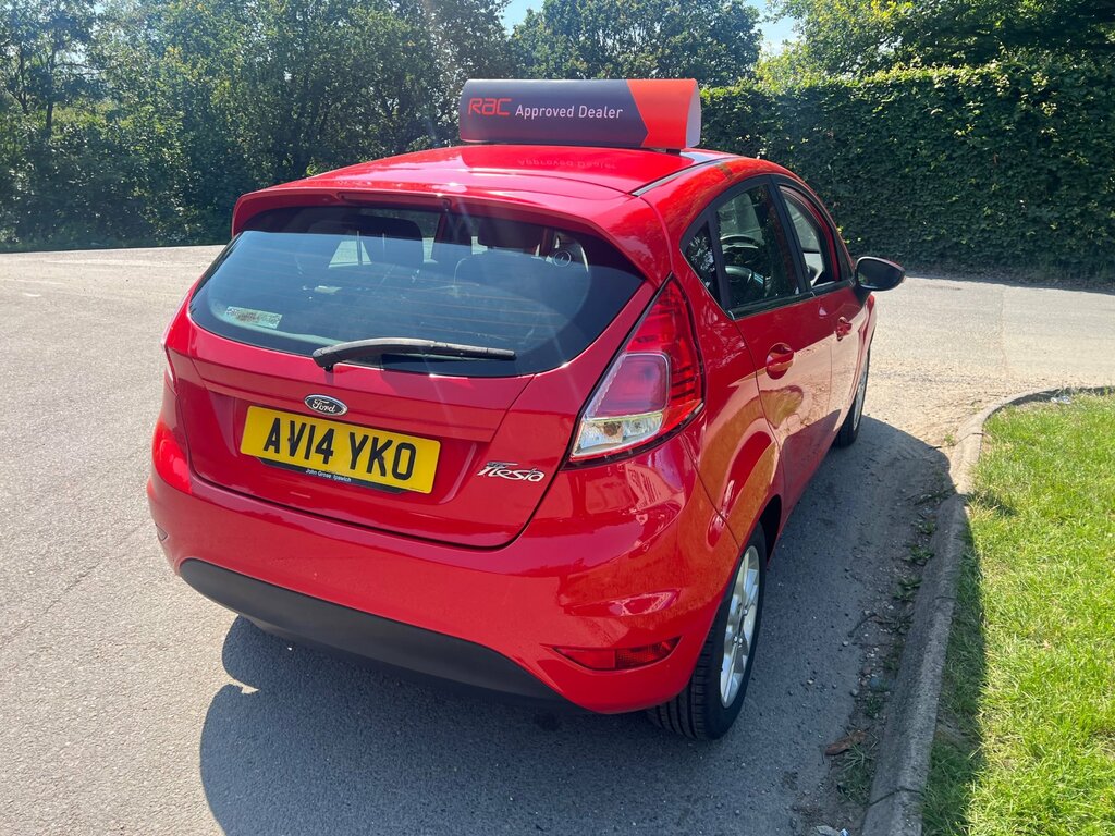 Ford Fiesta 1.25 Zetec Hatchback Euro 5 82 Red #6