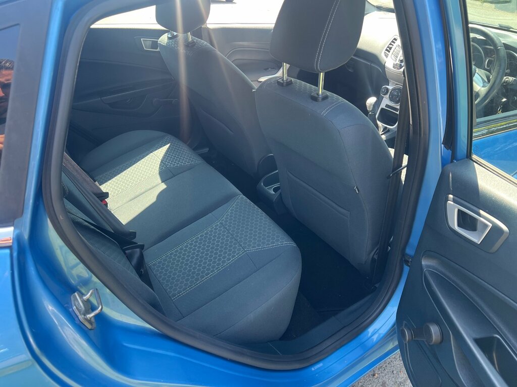 Ford Fiesta Hatchback Silver #7
