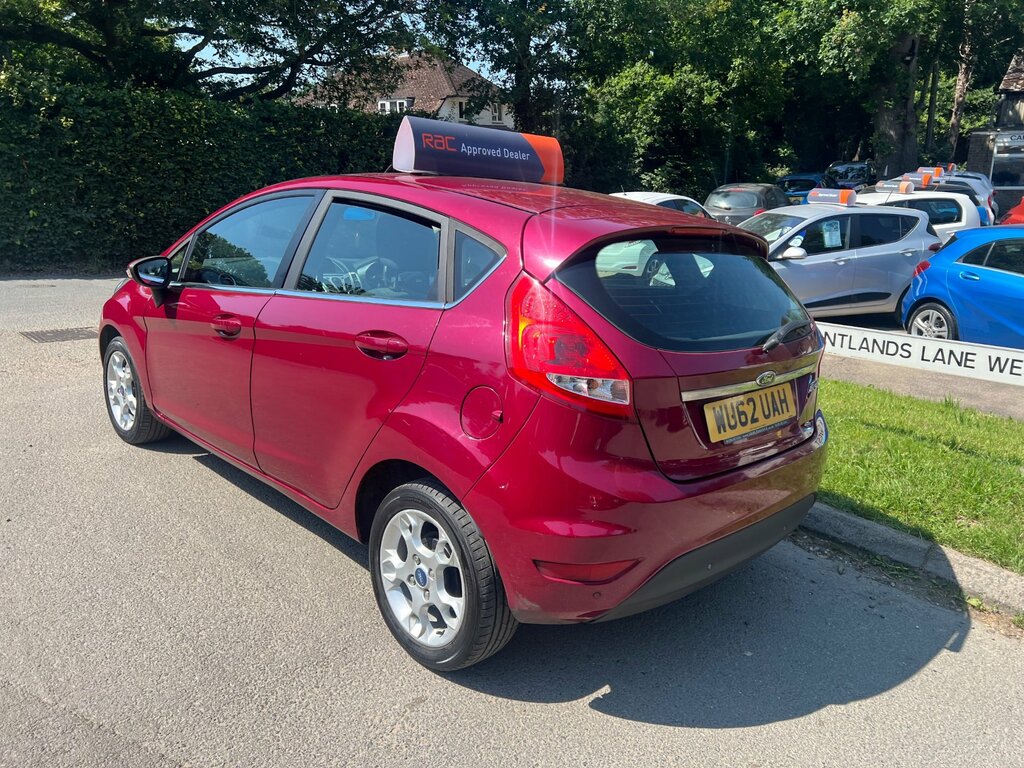 Ford Fiesta 1.4 Zetec Hatchback 130 Gkm, 9 Red #5