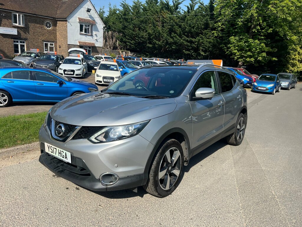 Nissan Qashqai 1.5 Dci N-connecta Suv 2Wd Euro Silver