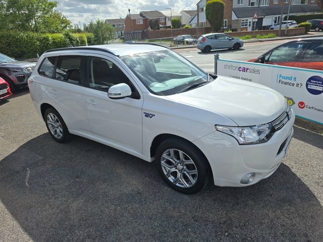 Mitsubishi Outlander 12Kwh Gx3h Suv White #2