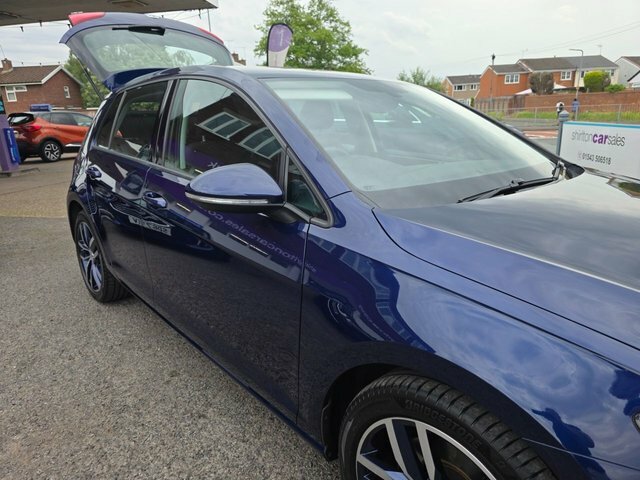 Volkswagen Golf Tsi Se Nav Hatchback BJ67XCU Blue #4