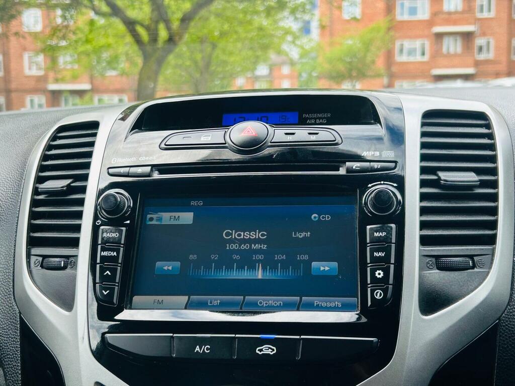 Hyundai Ix20  White #20