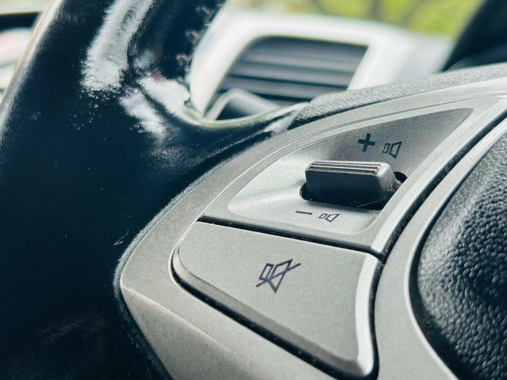 Hyundai Ix20  White #17