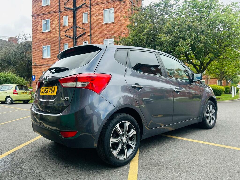 Hyundai Ix20  White #9