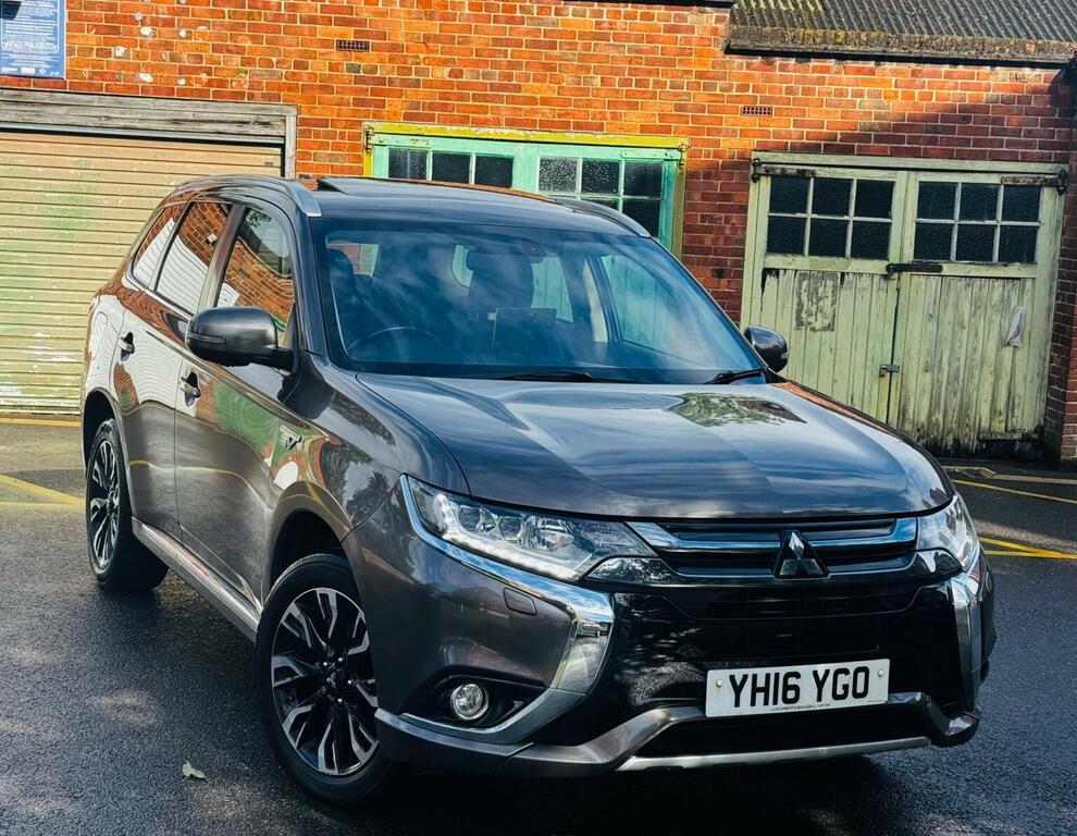 Mitsubishi Outlander 2.0H 12Kwh Gx4h Cvt 4Wd Euro 6 Ss Brown