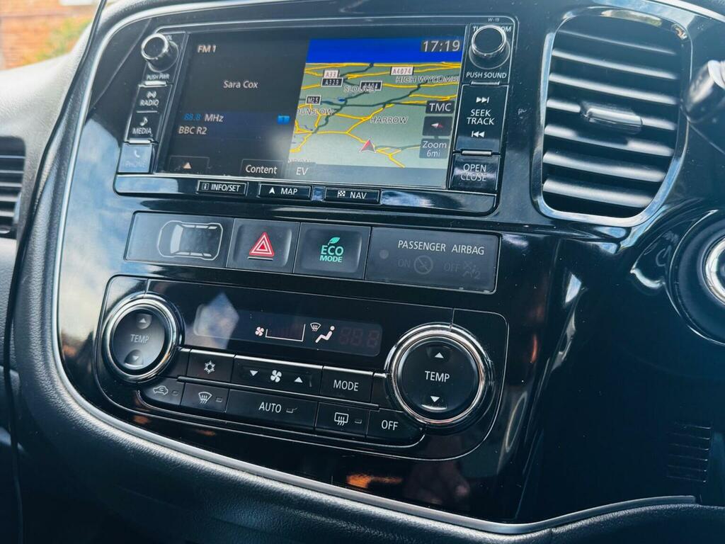 Mitsubishi Outlander 2.0 Phev Gx5h Black #26