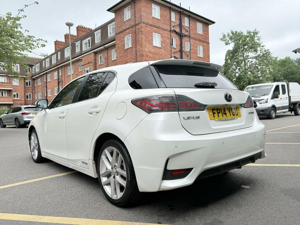 Lexus CT 200H Advance Red #8