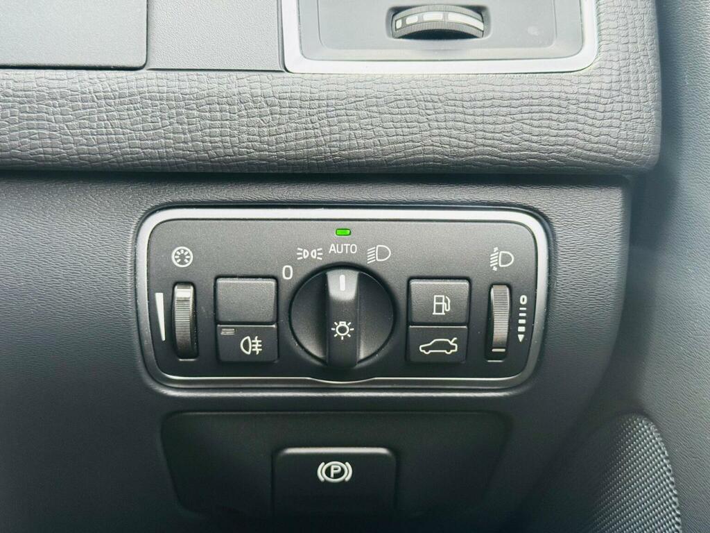 Volvo XC60 D4 Momentum Blue #21
