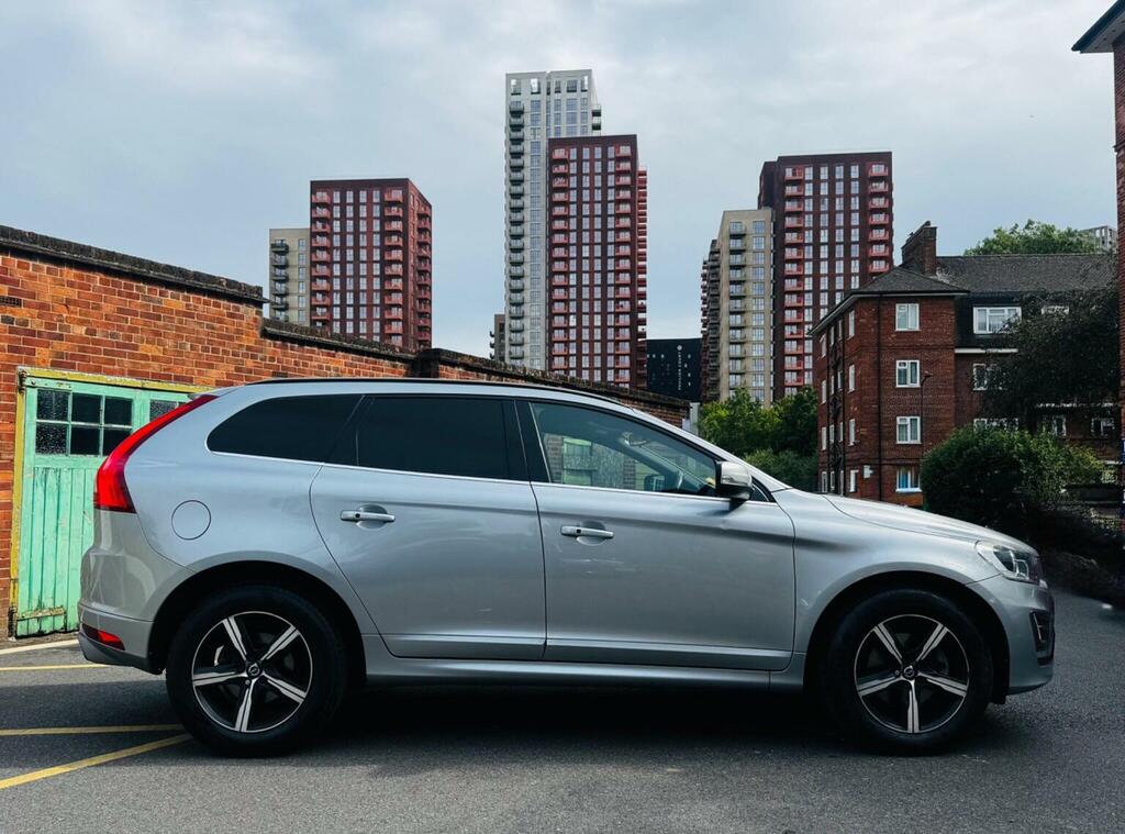 Volvo XC60 D4 Momentum Blue #7